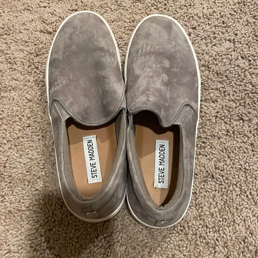 Steve Madden Slip Ons